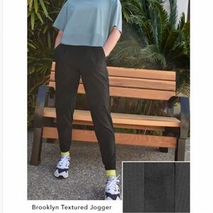 Womens Black Athleta Brooklyn Textured Jogger Size 10